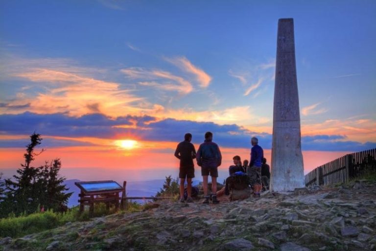 Komentované výstupy na Lysou horu jsou letos plné novinek. Navíc budou pro návštěvníky více atraktivnější