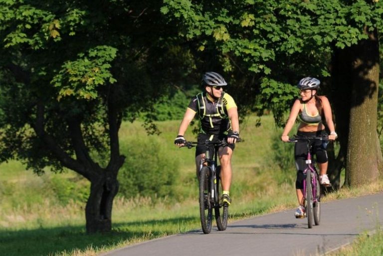 Frýdkem≈Místkem a jeho nejbližším okolím vede 62 km značených cyklotras