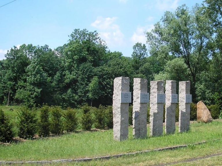 Připomínka 76. výročí popravy občanů u trati v Lískovci