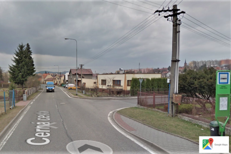 Na Černé cestě město dobuduje chodník