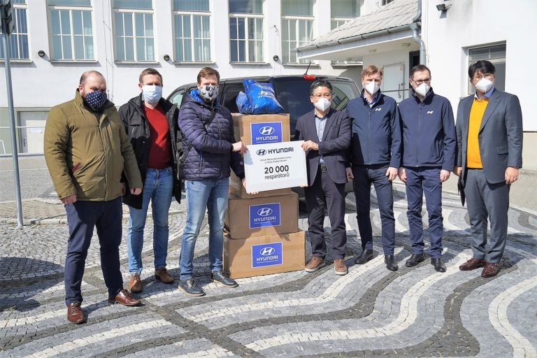 Hyundai daroval městu respirátory