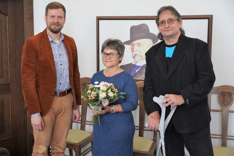 Osobnosti převzaly Cenu statutárního města v komorním duchu