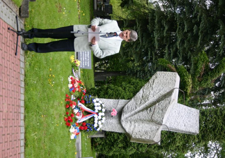 Památku padlých osvoboditelů uctil také generální konzul