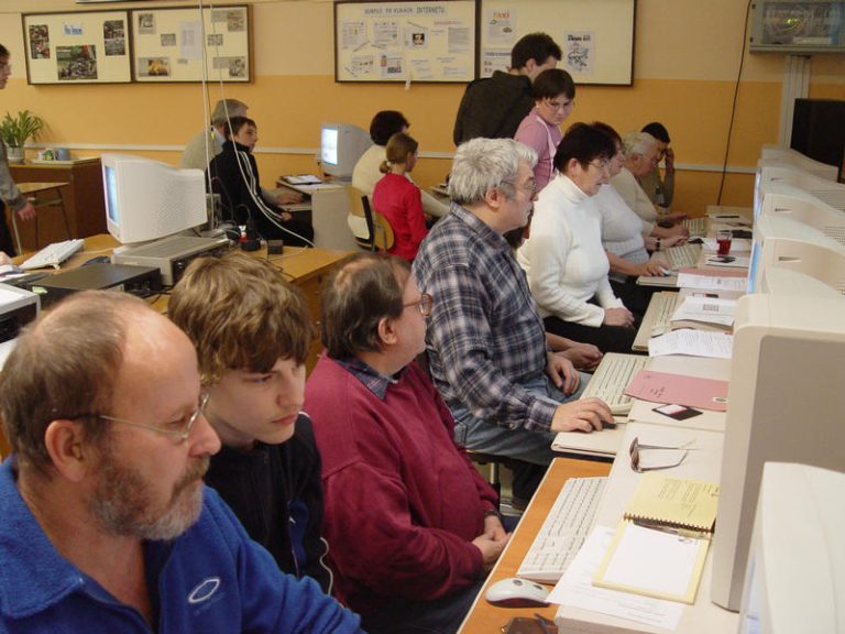 Internet spojuje generace