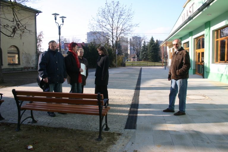 Prostor kolem Vlasti byl slavnostně zkolaudován