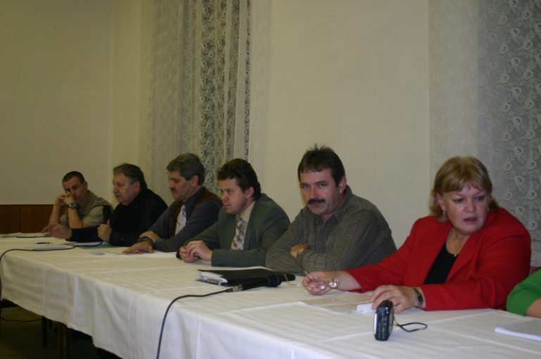 Občany zajímala budoucnost tržnice