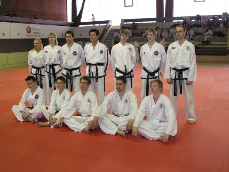 11 členů TKDFM z 8.ZŠ se zúčastnilo celorepublikového semináře v Třeboni!