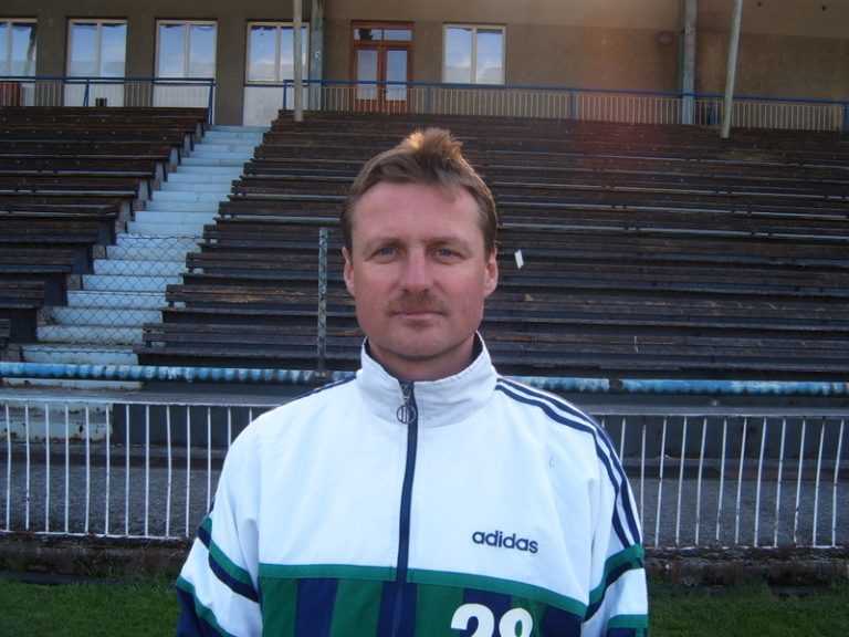 Radoslav LÁTAL trénuje fotbalisty Frýdku Radoslav LÁTAL trénuje fotbalisty Frýdku