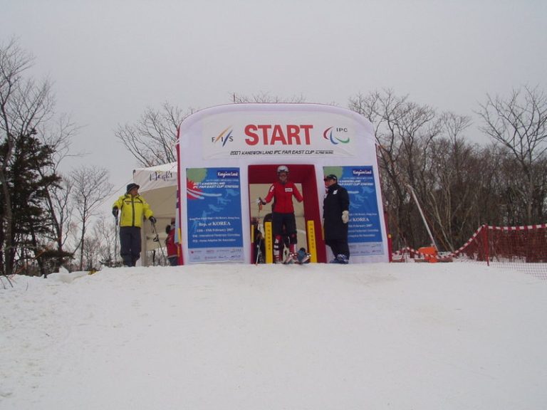 Tři medaile si přivezl z Koreje paralympionik Stanislav Loska !