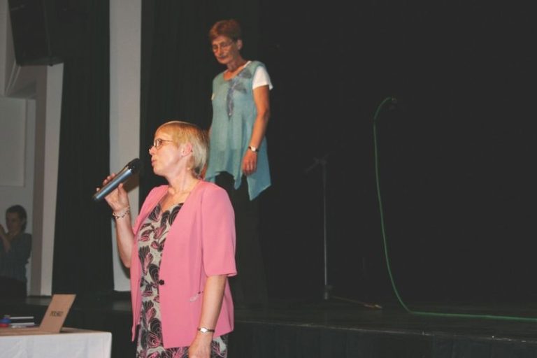 NOVÁ SCÉNA VLAST BYLA PLNÁ DĚTÍ A KNIH