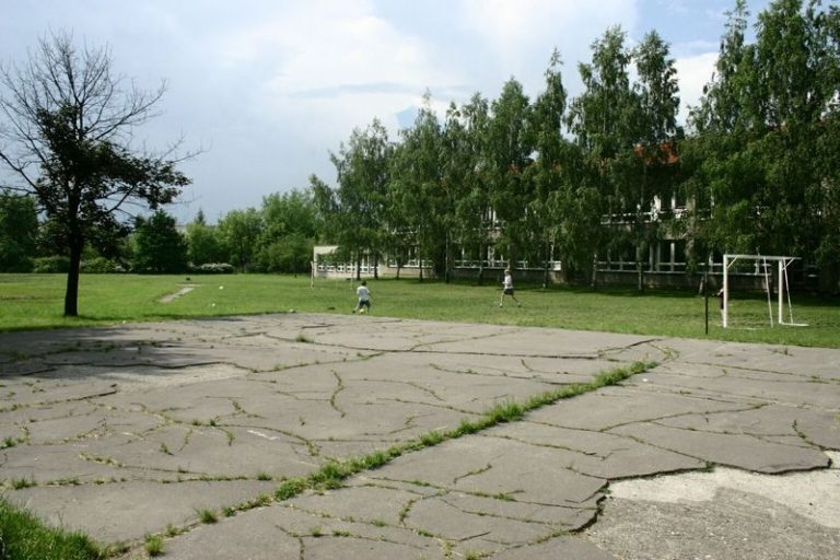 8.ZŠ DOSTANE NOVÉ HŘIŠTĚ