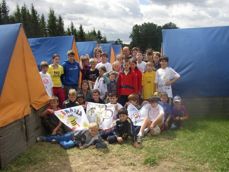 Včelaříci z Frýdku-Místku na včelařském pobytu