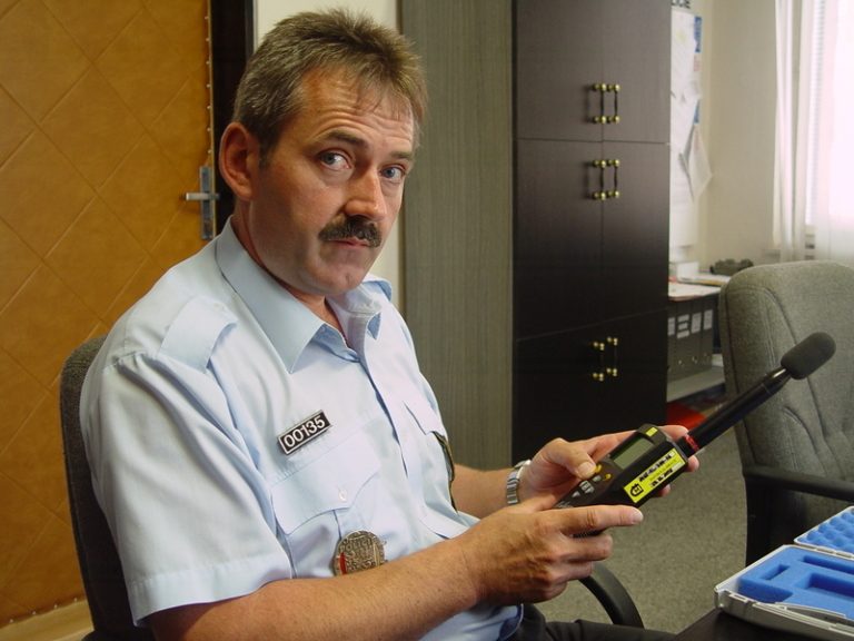 Hlukoměr strážníkům v létě velmi pomáhá