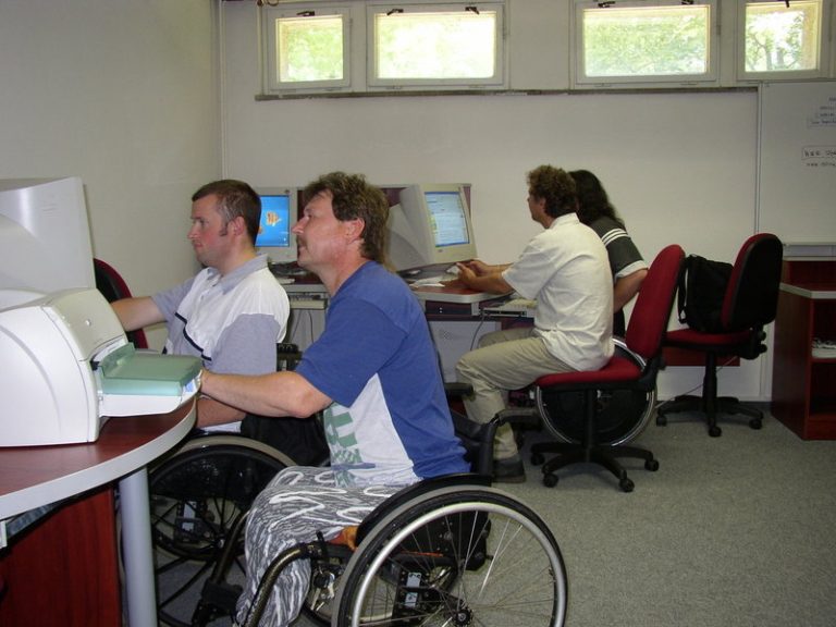 VOZÍČKÁŘI OPĚT NABÍZEJÍ LEVNÉ KURZY PRO ZAČÁTEČNÍKY I POKROČILÉ