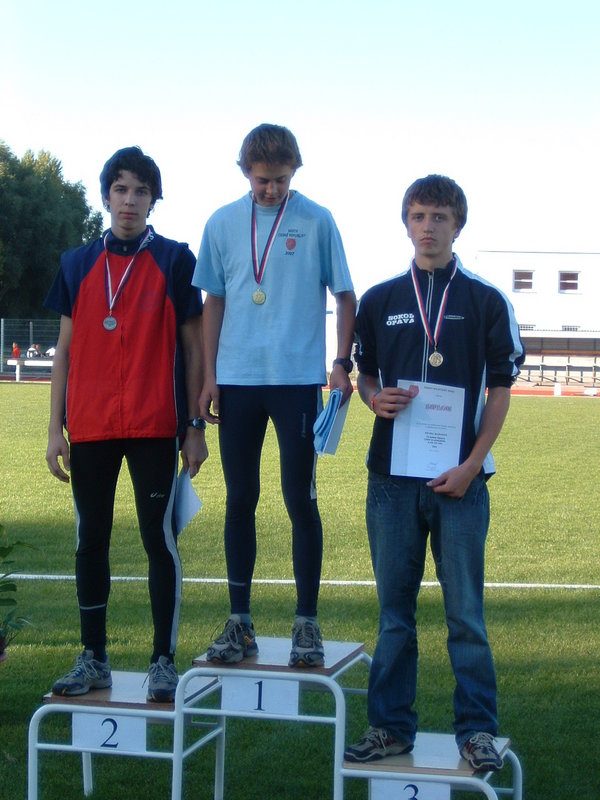 Další medaile atletů