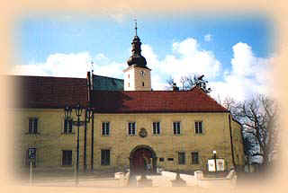 VÁNOČNÍ JARMARK A VÁNOČNÍ STROM ORION