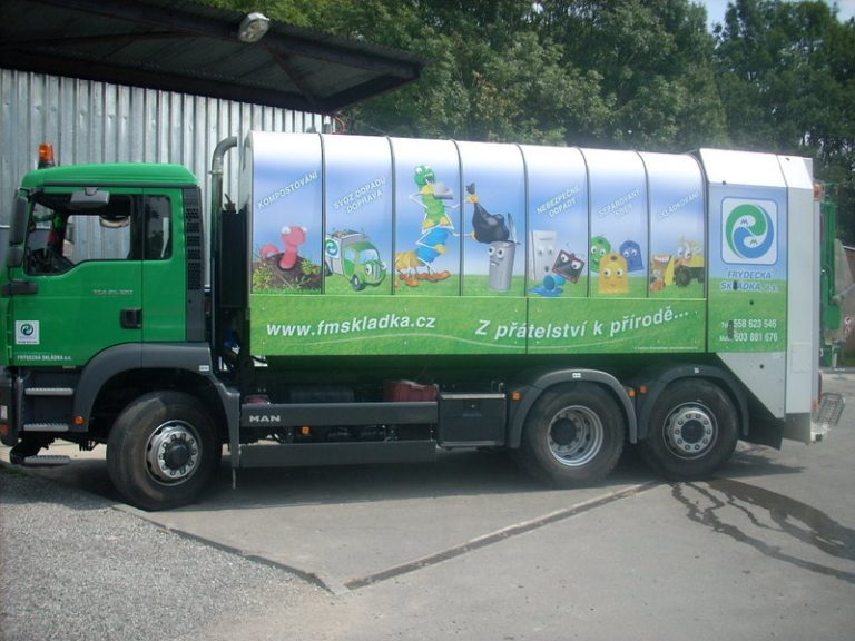 SVOZ ODPADU O SVÁTCÍCH