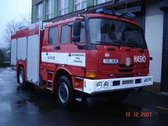 FRÝDECKÉ NÁMĚSTÍ ZAPLNÍ HASIČI