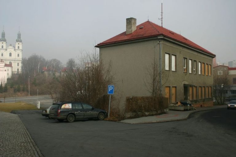 VE MĚSTĚ VZNIKNE CENTRUM PEČOVATELSKÝCH SLUŽEB