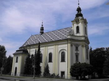 MĚSTEM PROJDE PRŮVOD VĚŘÍCÍCH