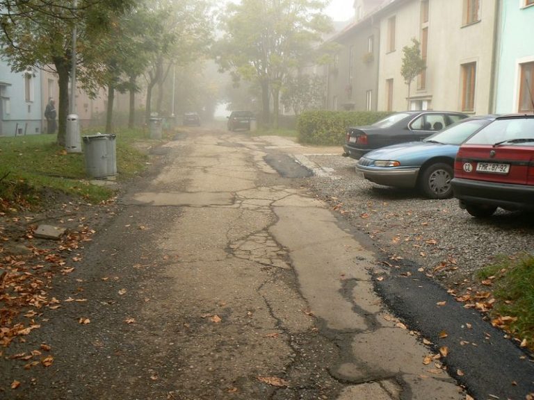 NA NOVÉ OSADĚ VZNIKNOU NOVÁ PARKOVACÍ MÍSTA