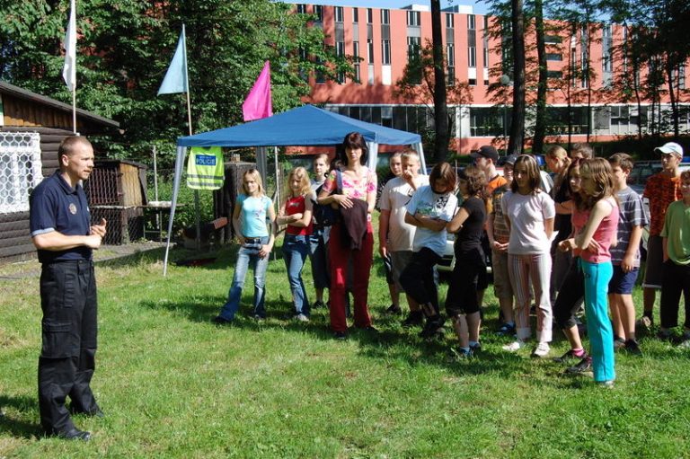 Malá policejní akademie končila u psů