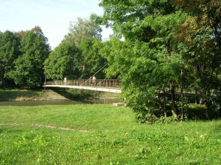 HOUPACÍ MOST UŽ NEBUDE HOUPACÍ