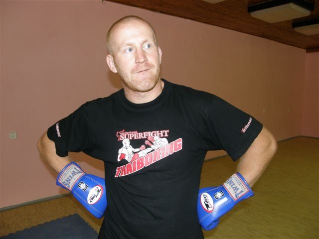 Výborný Kemp Muay-Thai