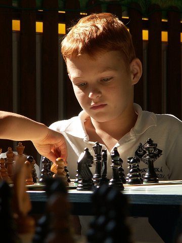 Liga volá . . . . . . . . .