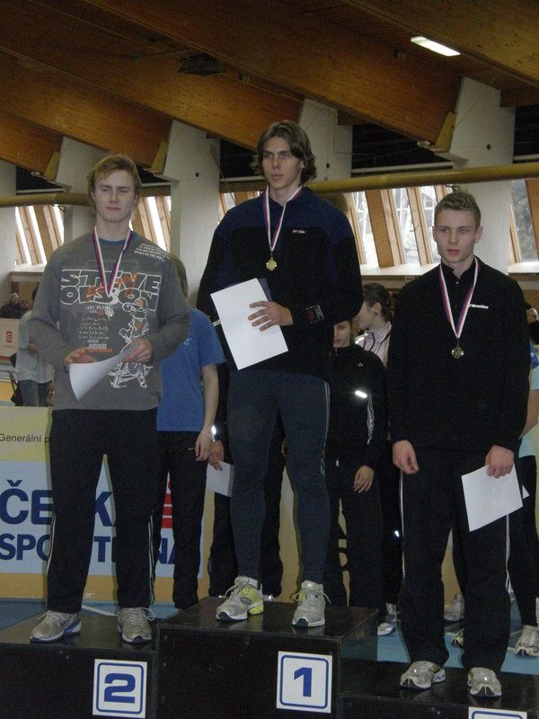 Další medaile atletů