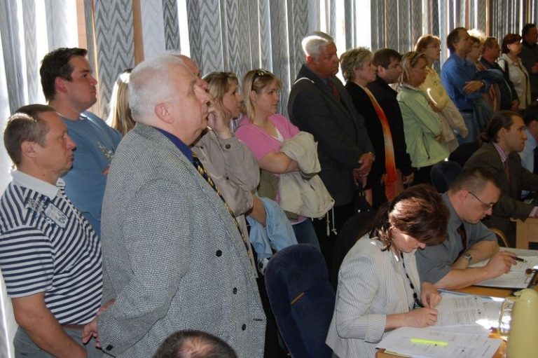 BYTY NABÍZÍME ZA TŘETINU TRŽNÍ CENY