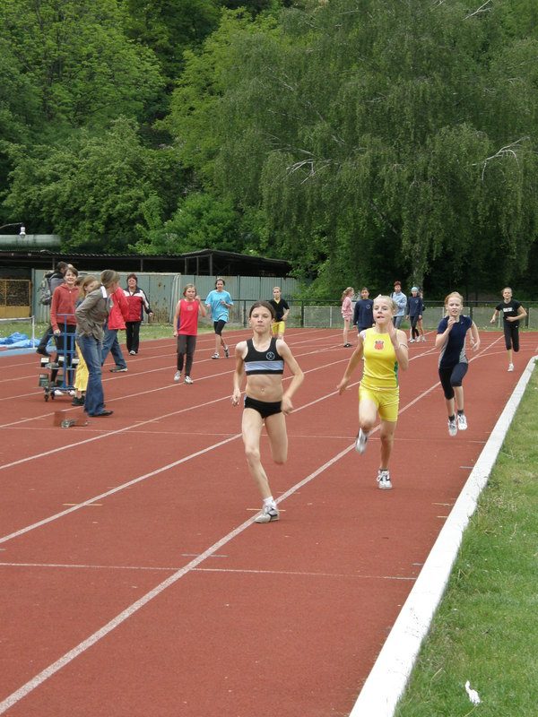 Mladší žákyně Slezanu na postupovém místě