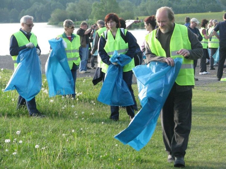 ÚKLID MĚSTA  SE SPOLEČNOSTÍ  ARCELORMITTAL = 1,71 TUN ODPADU