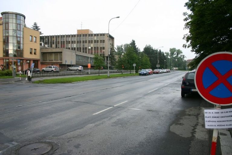 DOPRAVNÍ OMEZENÍ NA ULICI 8. PĚŠÍHO PLUKU