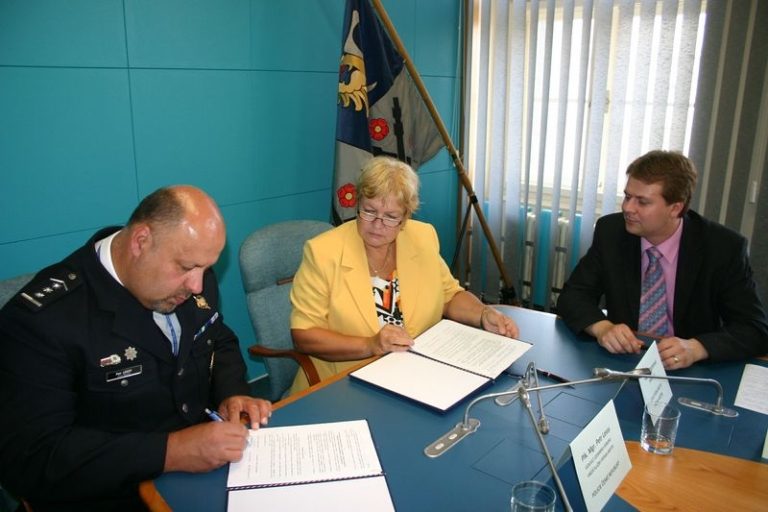 MĚSTO BUDE ÚZCE SPOLUPRACOVAT S POLICIÍ ČR