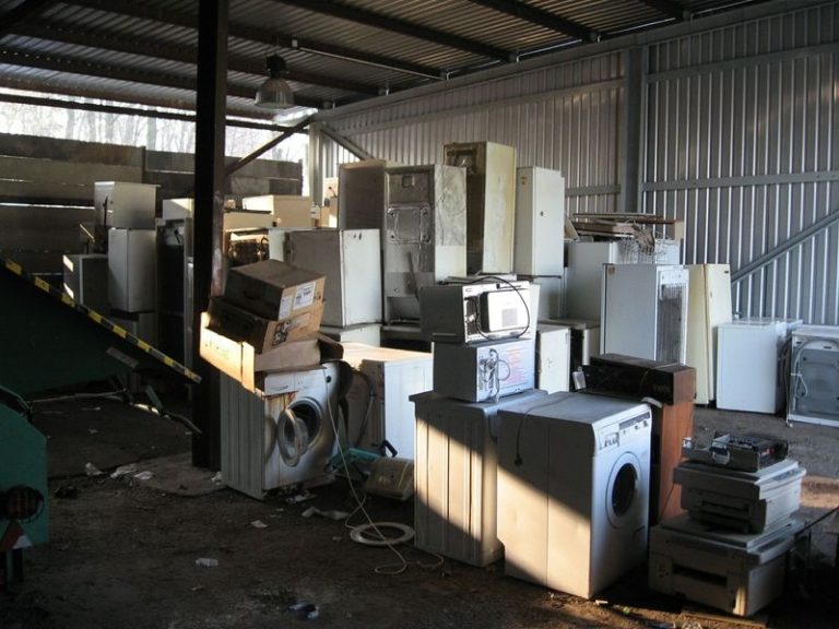 PŘEMÍSTĚNÍ SBĚRNÉHO DVORA DO AREÁLU COLLO LOUKY