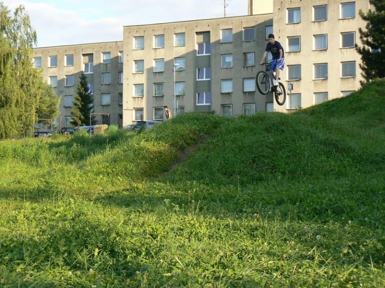 BIKEŘI MAJÍ NOVÝ SKOK