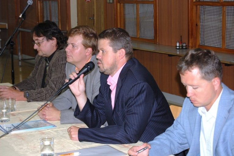 Náměstkové debatovali s gymnazisty