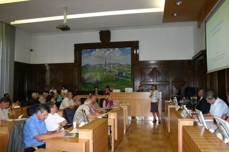 ZASTUPITELÉ ABSOLVOVALI SEMINÁŘ K HOSPICI