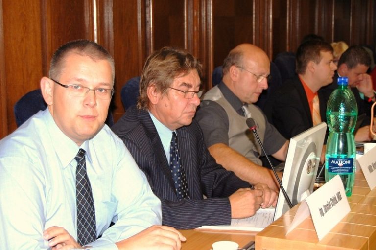 Funkce Petra Rafaje už vykonávají noví lidé