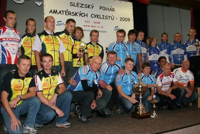 Ohlédnutí za cyklistickou sezonou 2009 Racing Olešná