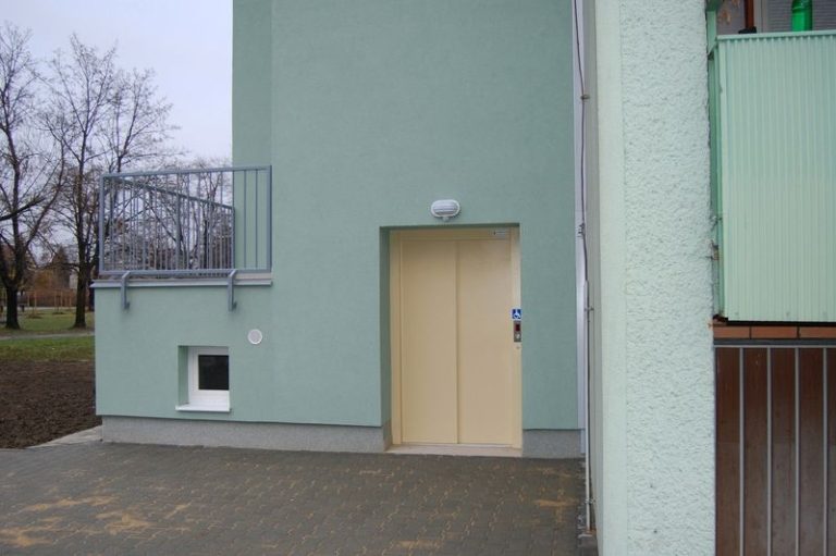 DŮM S PEČOVATELSKOU SLUŽBOU MÁ NOVÝ LŮŽKOVÝ VÝTAH