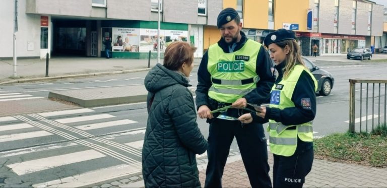 NÁRŮST NEHOD: POLICIE NABÁDÁ CHODCE K OPATRNOSTI