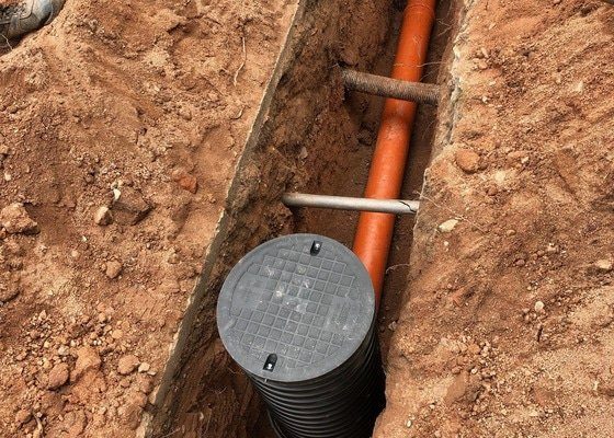 KANALIZACE: PŘÍPOJKY A DOTACE – JAK NA TO?