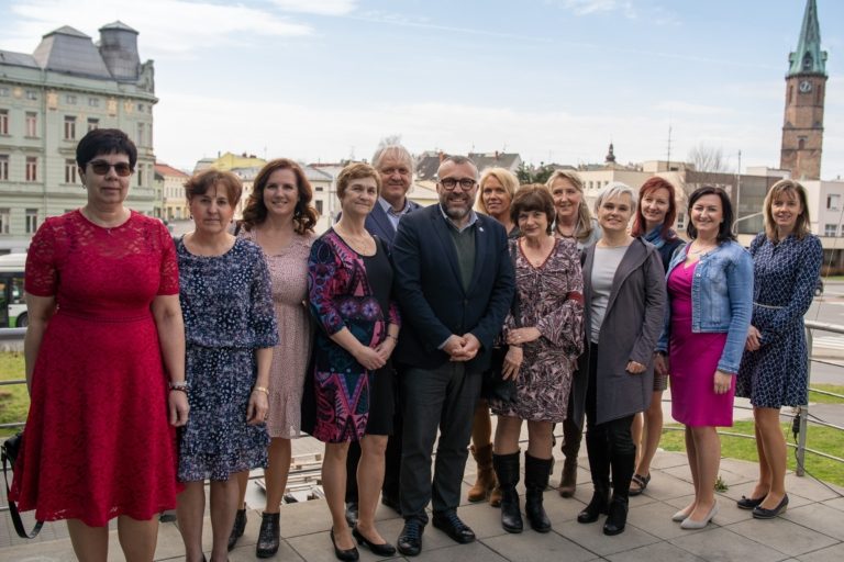 MĚSTO OCENILO PEDAGOGY