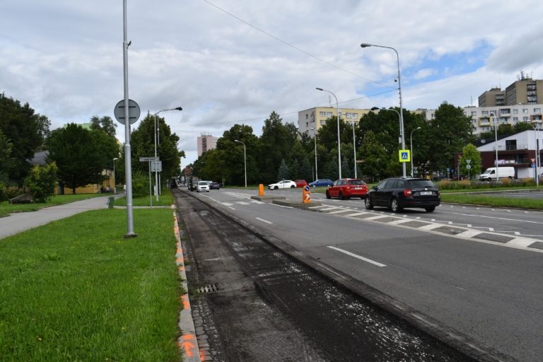 FRÝDEK-MÍSTEK OPRAVÍ DALŠÍ KOMUNIKACE, VČETNĚ ČÁSTI FREKVENTOVANÉ OSTRAVSKÉ