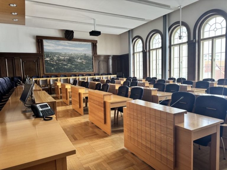 PROGRAM MIMOŘÁDNÉHO ZASTUPITELSTVA NESCHVÁLEN