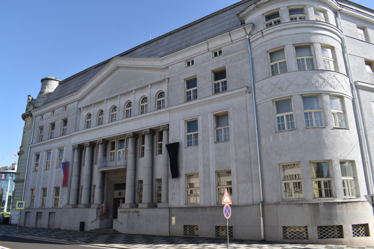 ZEMŘEL ZASTUPITEL VLADIMÍR KUBSKÝ