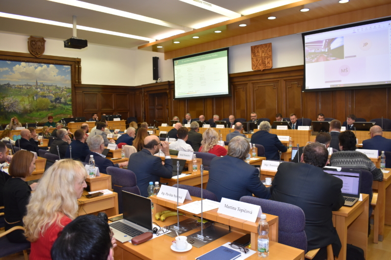 FRÝDEK-MÍSTEK MÁ ROZPOČET NA ROK 2025. VYROVNANÝ A PROINVESTIČNÍ