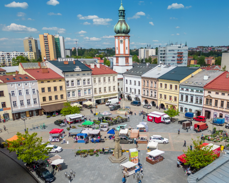 BESKYDSKÉ FARMÁŘSKÉ TRHY SLAVÍ VÝROČÍ. LETOS SE USKUTEČNÍ JIŽ PO 15.